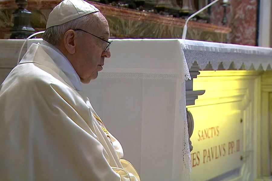 Papież: w osobie Jana Pawła II Pan nawiedził Swój lud